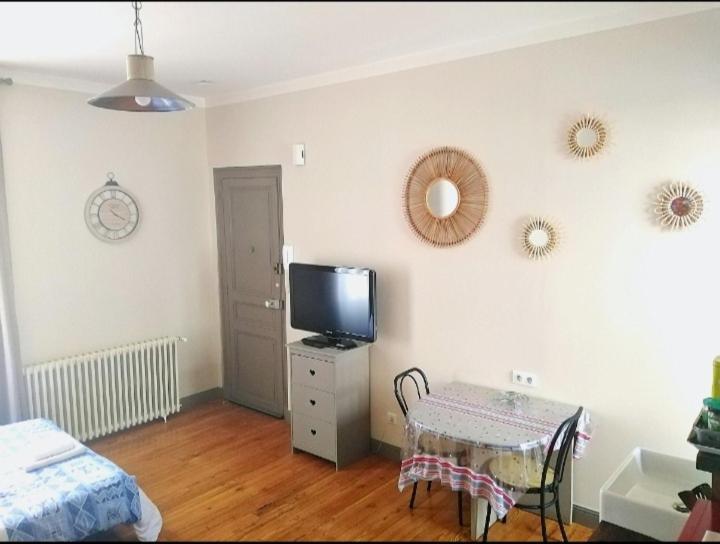 Appartement Gambetta Pau Exteriör bild