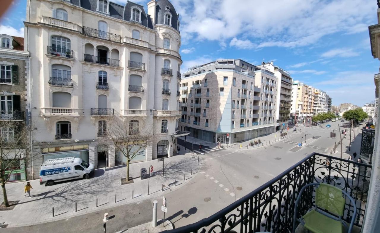 Appartement Gambetta Pau Exteriör bild